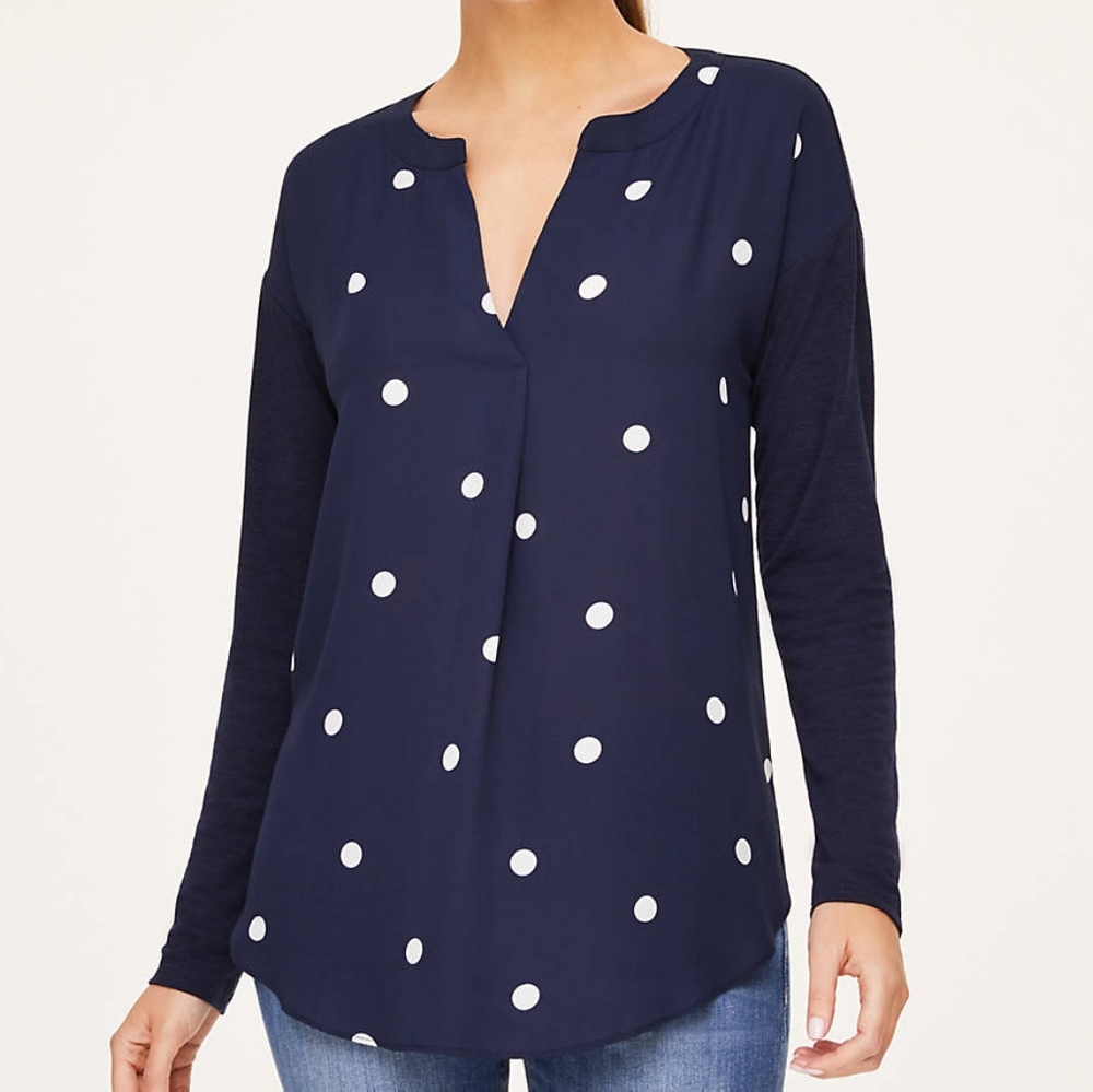 LOFT Outlet POLKA DOT V-NECK  TOP Sz M (over size)